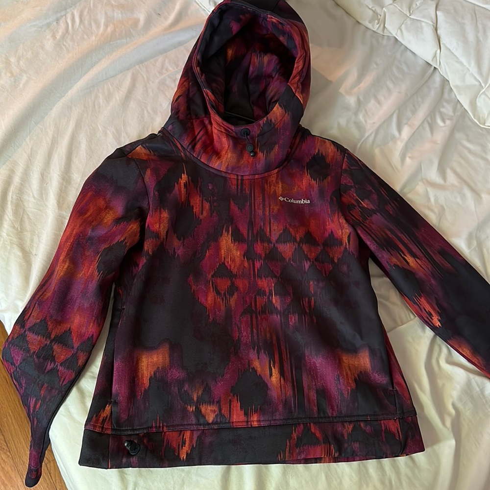 Ali peak long sleeve hoodie